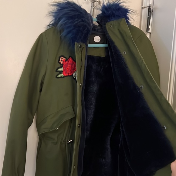 Green Jacket - Picture 2 of 3